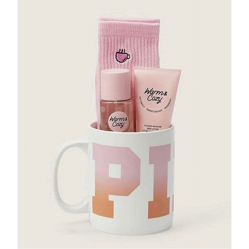 Pink BODY CARE
Warm & Cozy Mug Giftset with Cozy Socks